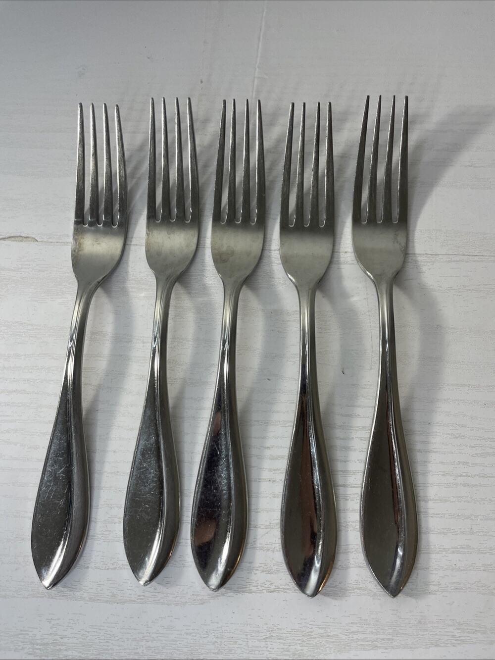Lot of 5 Unbranded Stainless Steel Dinner Forks Replacement Flatware Teardrop